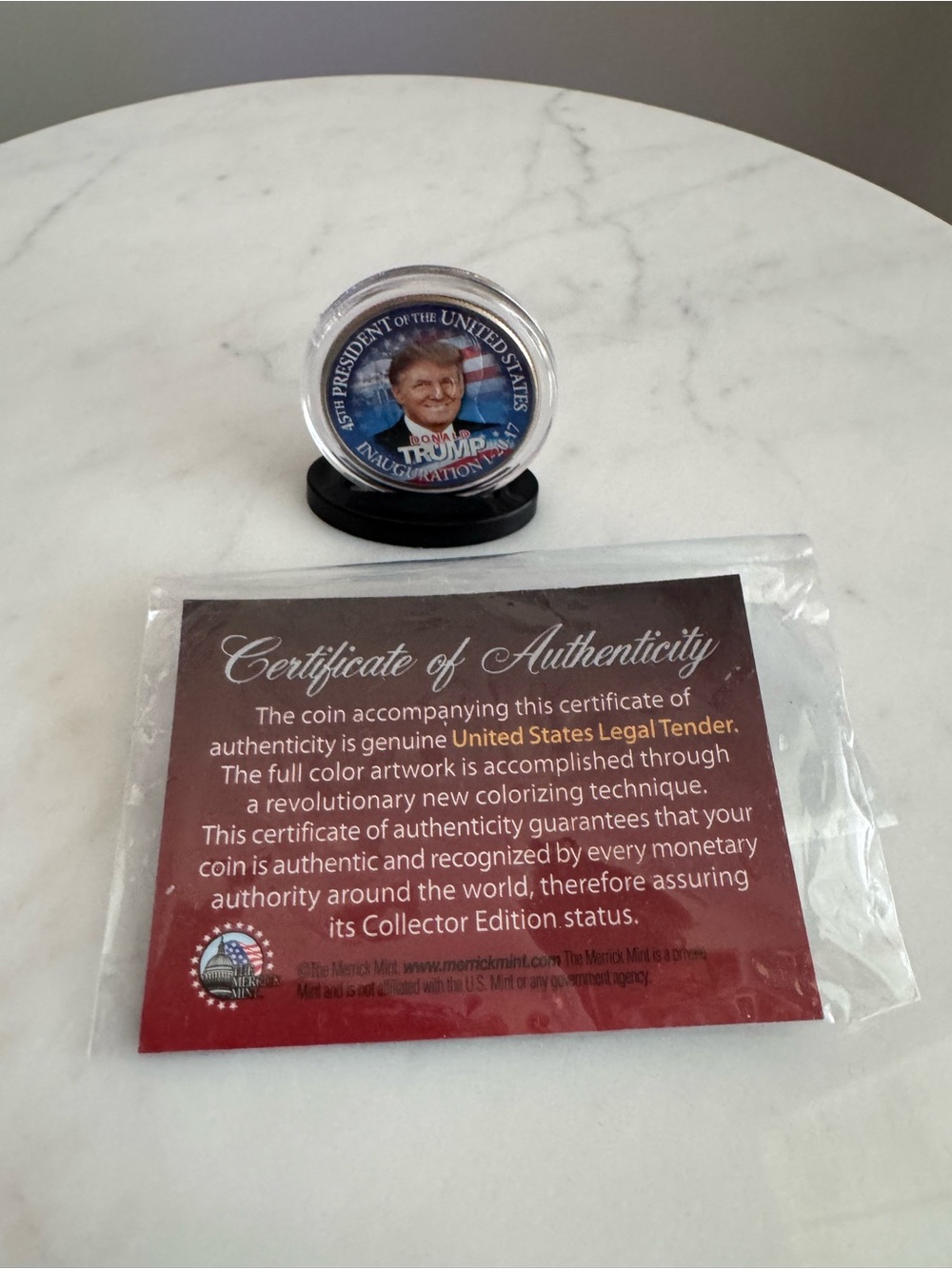 Donald Trump 45th President 2017 Colorized Commemorative Coin w/ Certificate